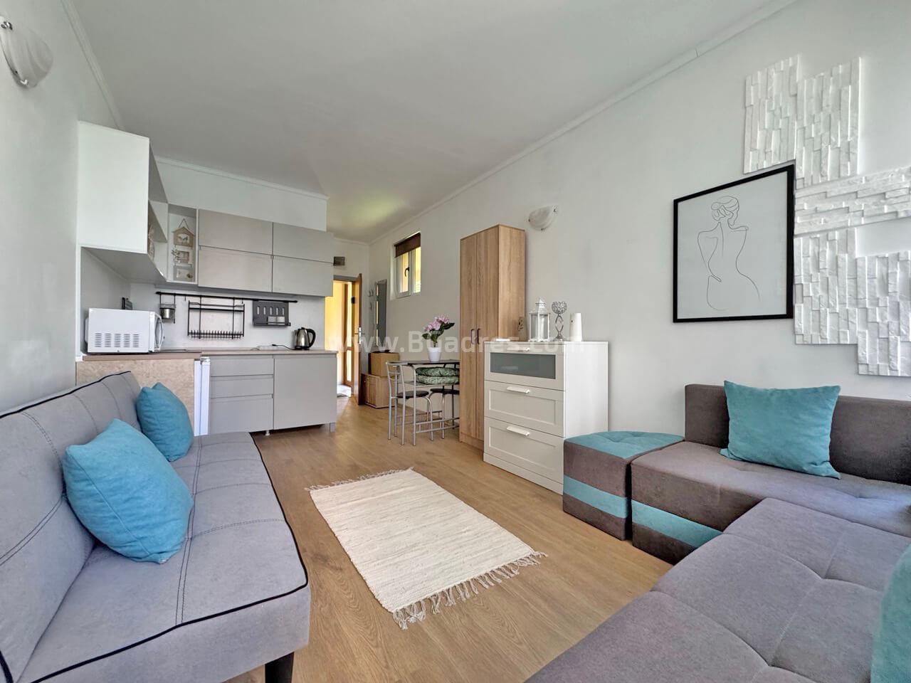 Studio in the Pacific 2 complex І №4163