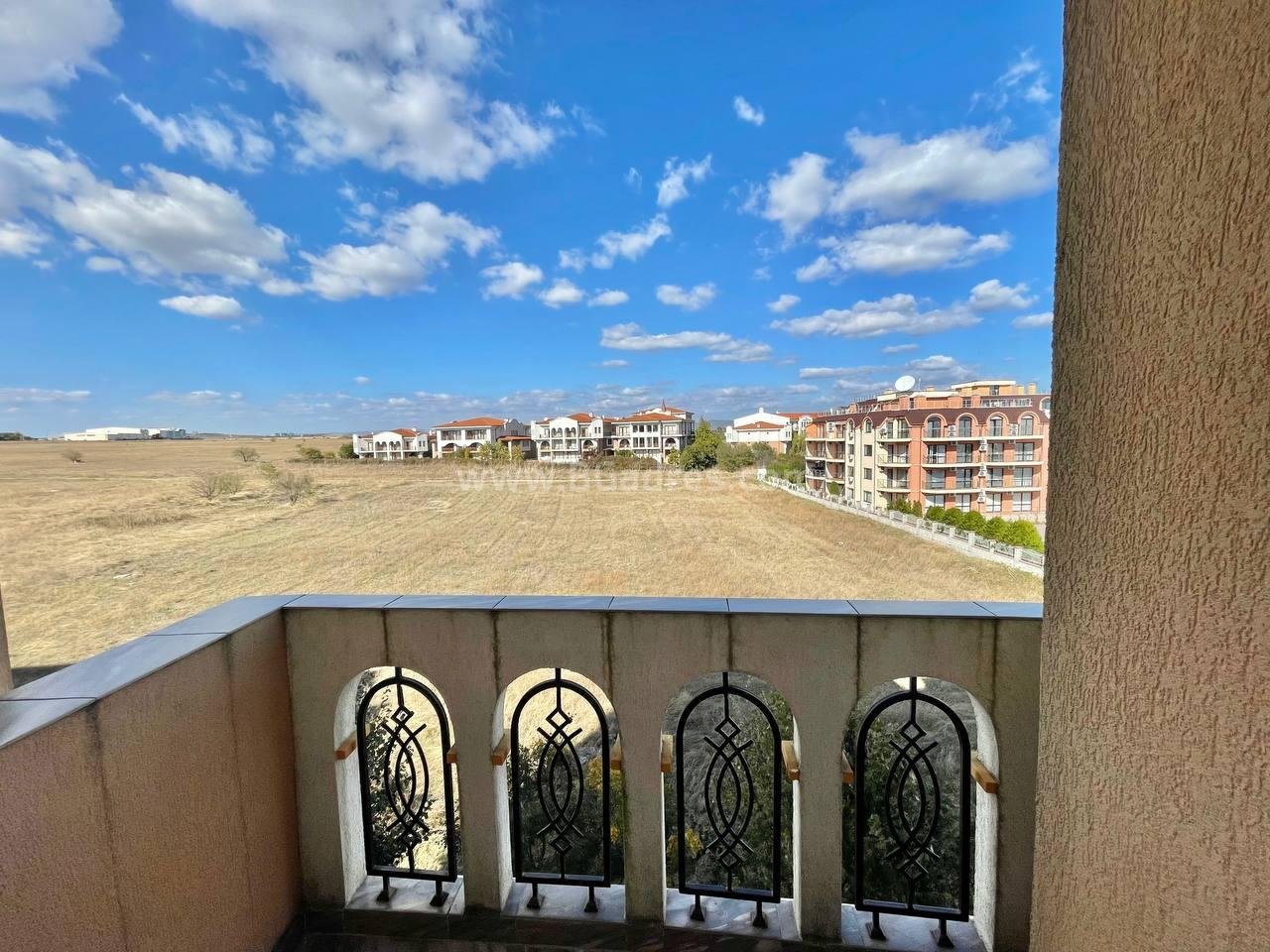 Studio in Elitonia Gardens I №2650