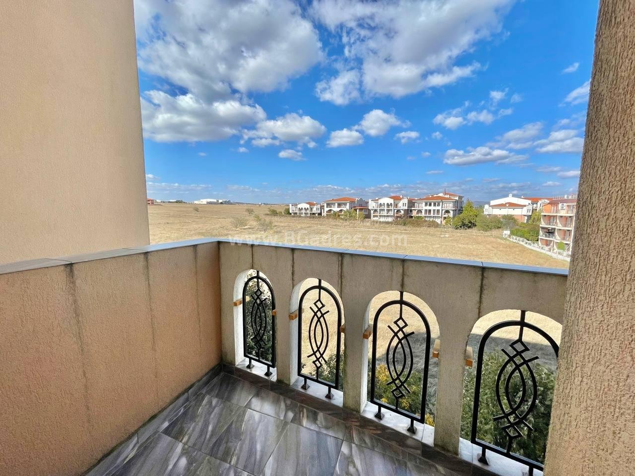 Studio in Elitonia Gardens I №2650