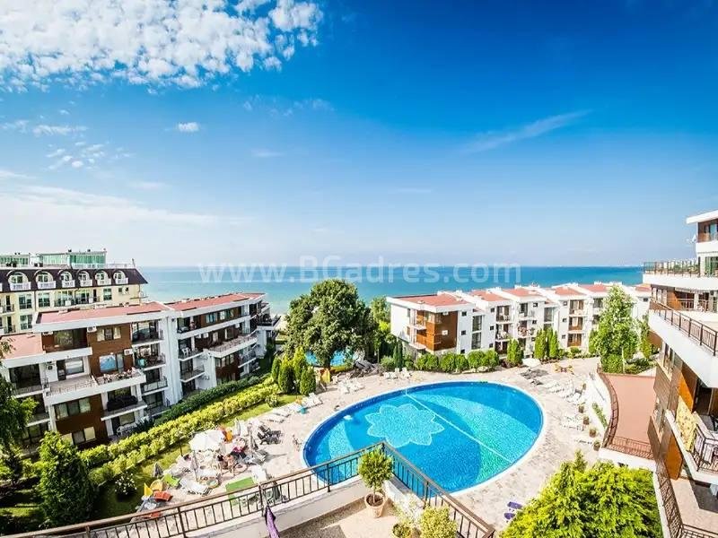 Большая квартира в Месамбрии Форт І №2745