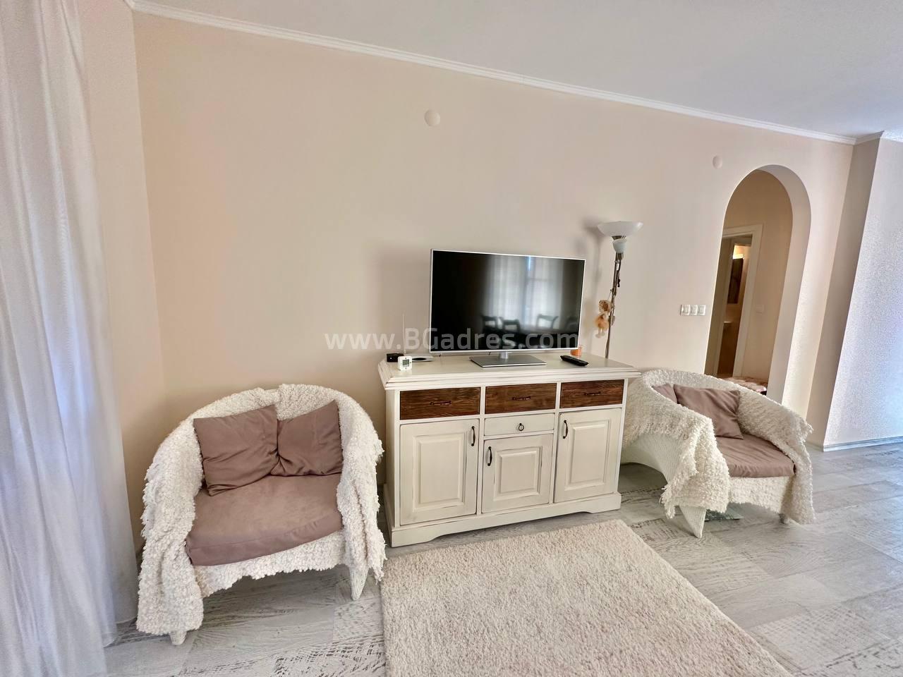 Тристаен апартамент в комплекс Естебан І №2767