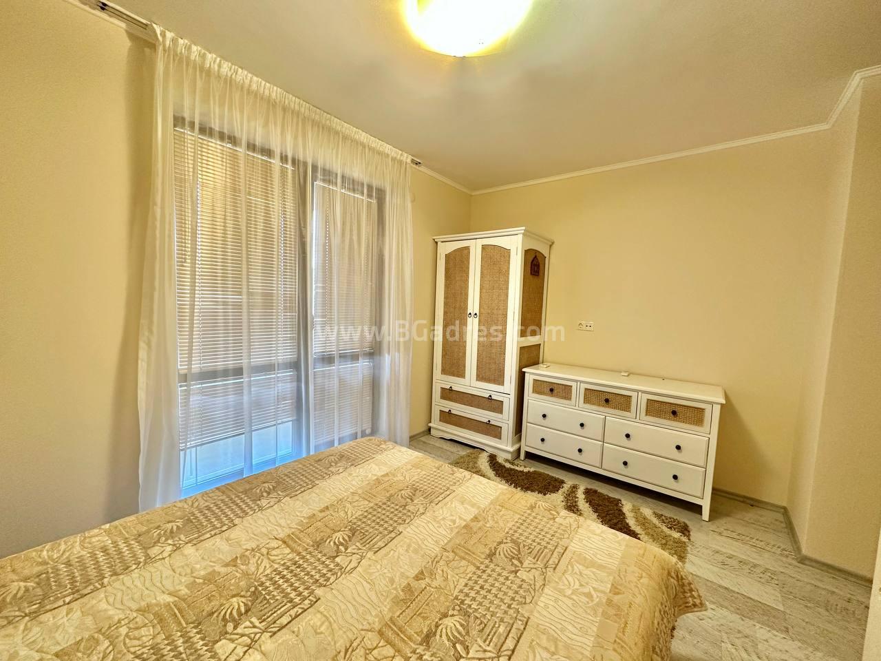 Тристаен апартамент в комплекс Естебан І №2767