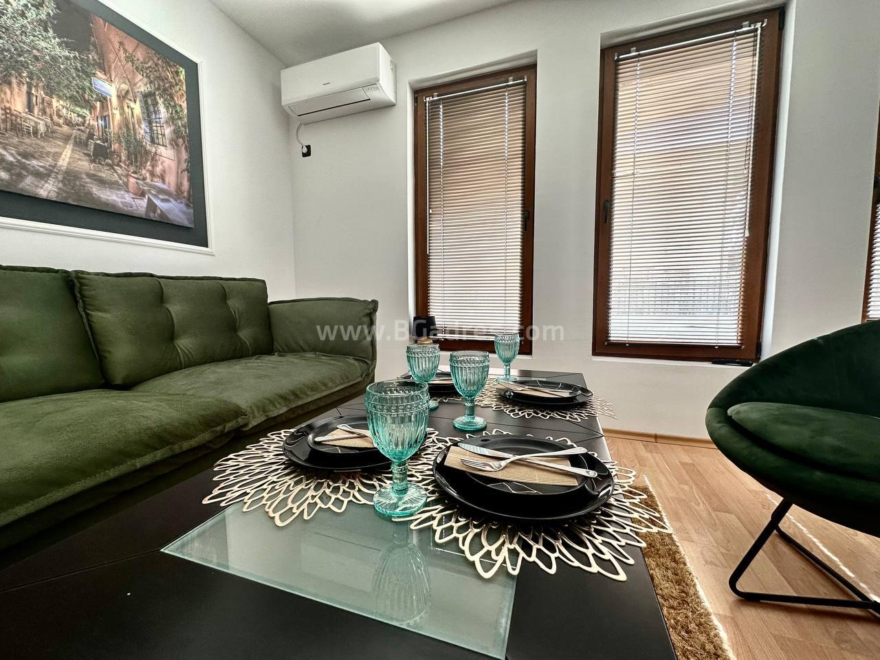 Apartment with new furniture close to the beach І №2935