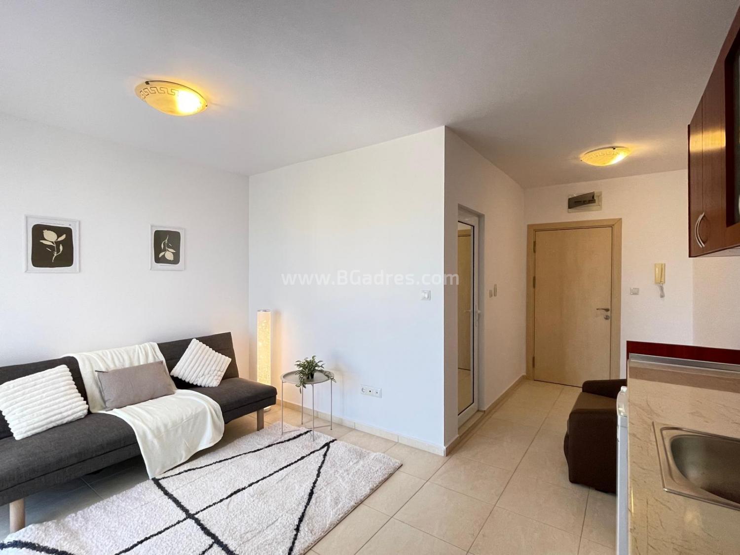 Studio with low maintenace fee on the seaside І №4627