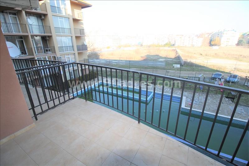 Евтин двустаен апартамент на морето. № 2137