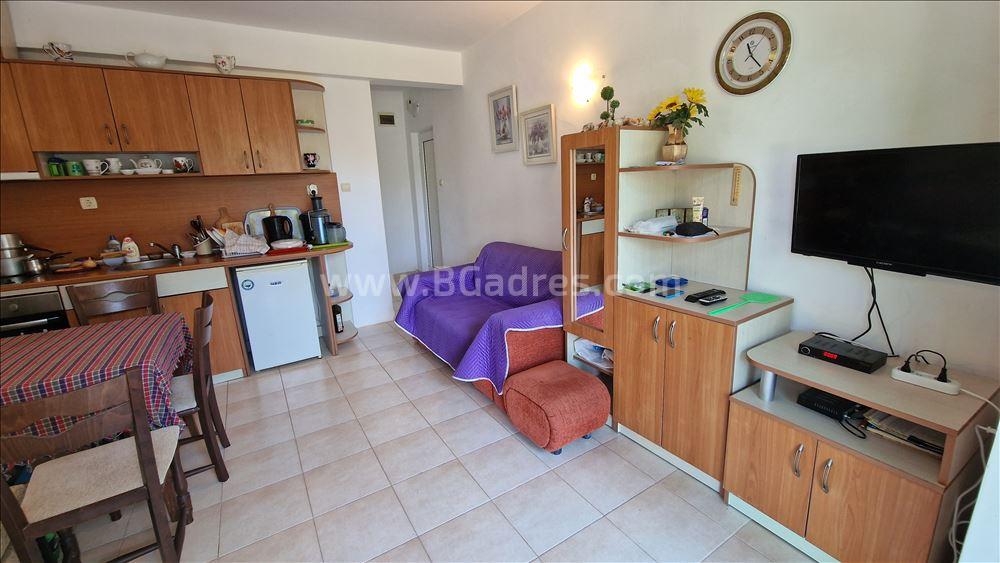 Евтин апартамент на първа линия I №2528