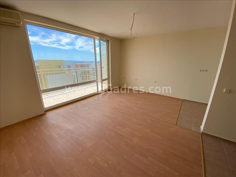 Large studio with sea view | No. 2098