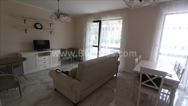 Новая трехкомнатная квартира в комплексе Посейдон | №2024