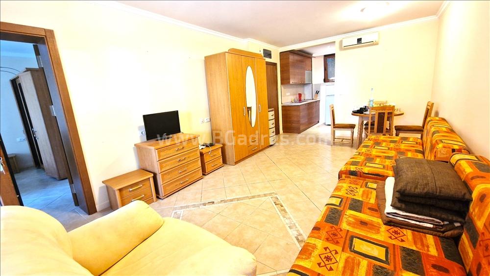 Zweizimmerwohnung im Komplex Santa Marina І №3056