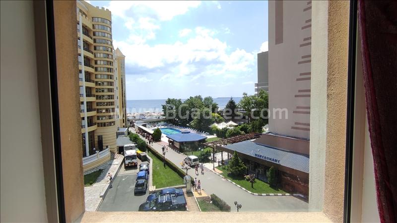 Голям апартамент с гледка към морето в Слънчев бряг | No 2049