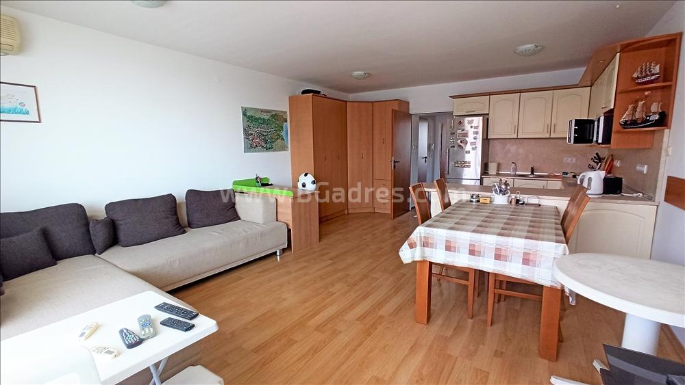 Голям апартамент с морска панорама в Сарафово I №2410