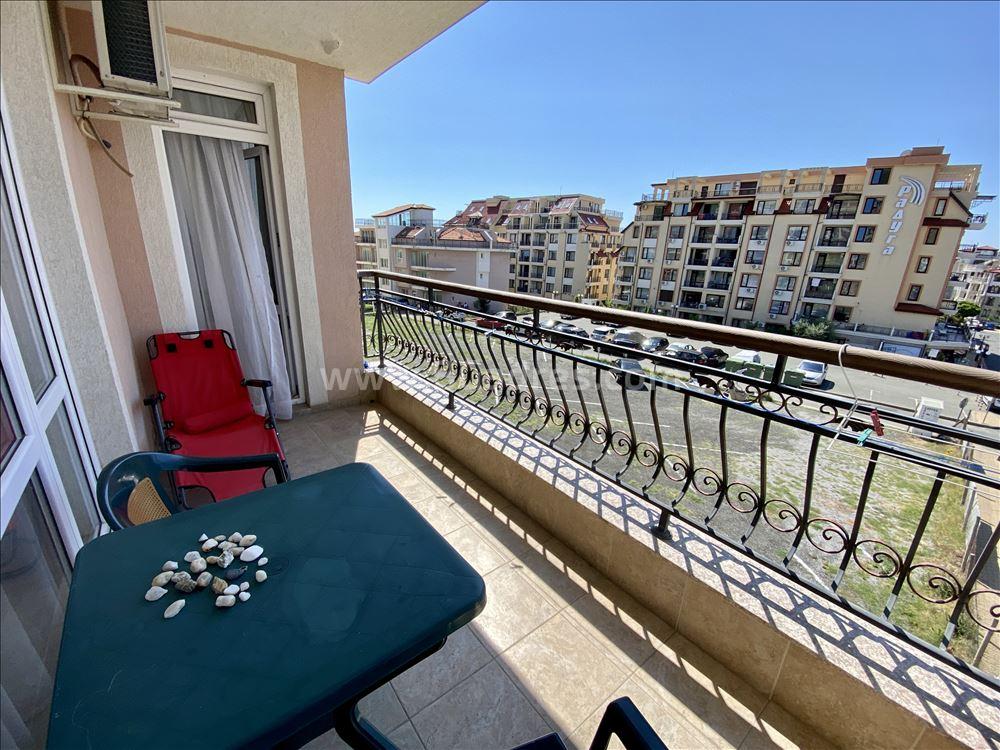 Апартамент с 2 спални в комплекс Родина I № 2547