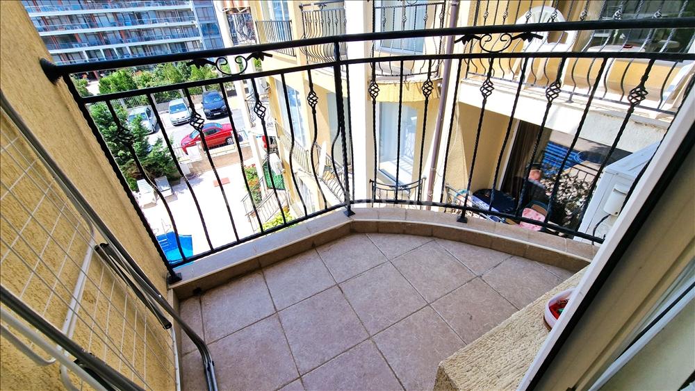 Тристаен апартамент близо до плажа І №3060