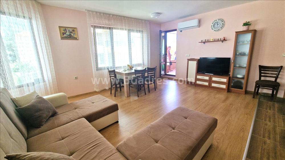 Двухкомнатная квартира в жилом доме в Сарафово І №3099