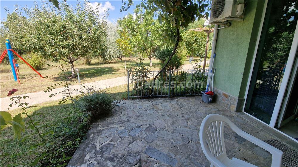 Евтин апартамент на първа линия I №2528