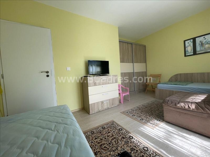 Трехкомнатная квартира в Гринлайф І №2427