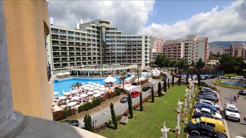 Голям апартамент с гледка към морето в Слънчев бряг | No 2049