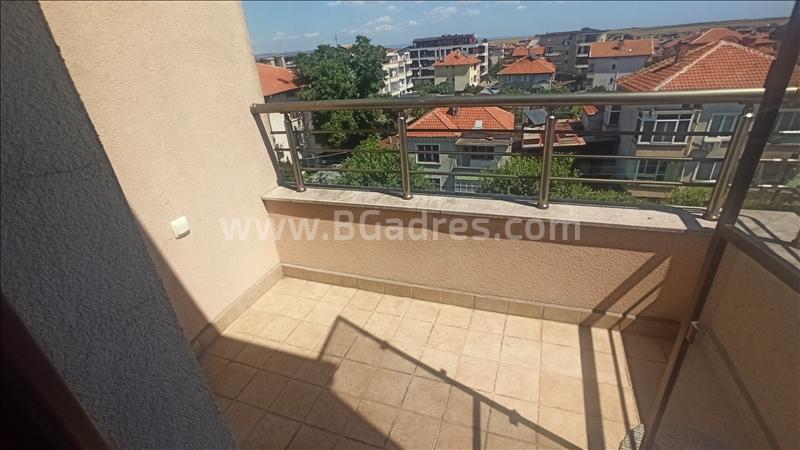 Wohnung mit einem großen Balkon mit Meerblick in Sarafovo | No 2101