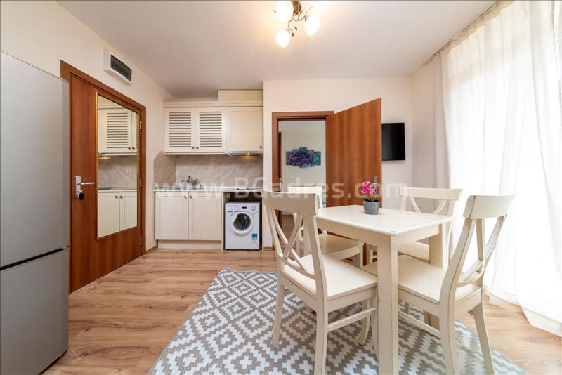 Ausgezeichnete Zwei-Zimmer-Wohnung am Meer | №2377