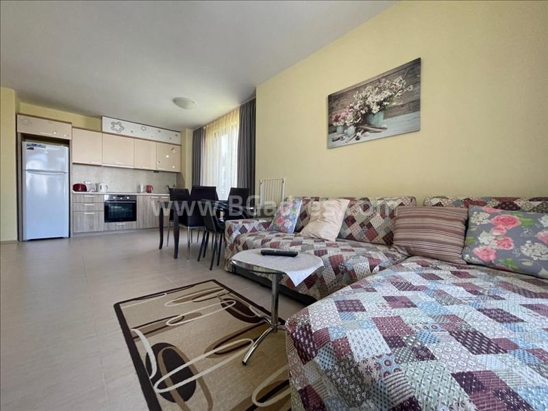 Трехкомнатная квартира в Гринлайф І №2427