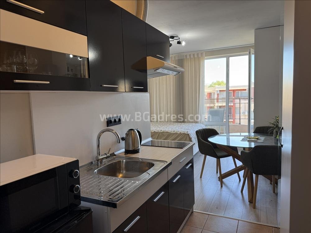 Студия в рассрочку в комплексе Холидей Форт І №4603