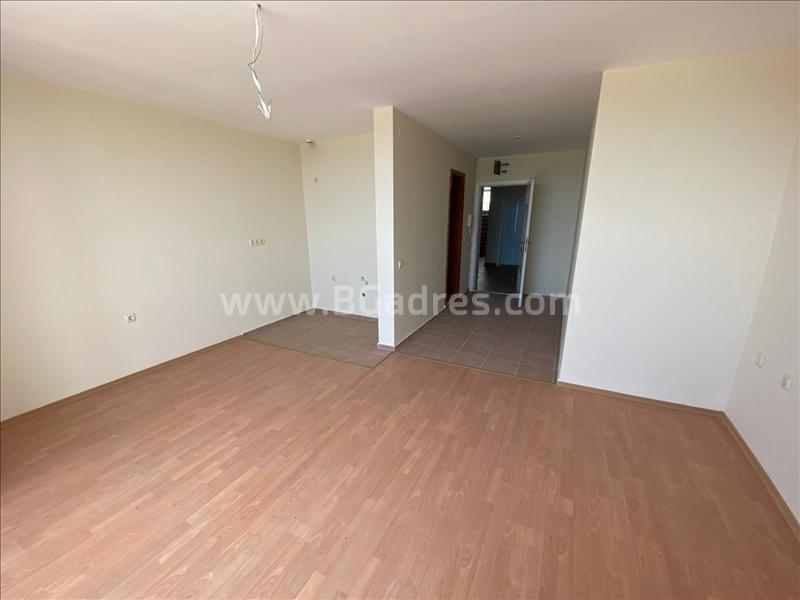Large studio with sea view | No. 2098