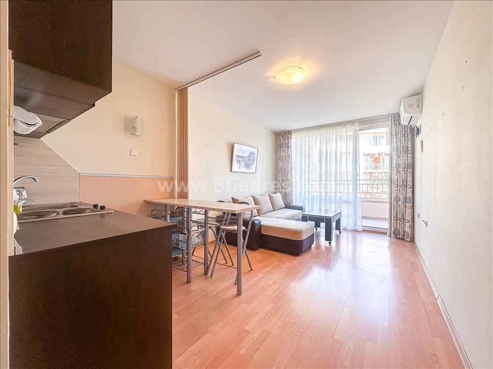 Студио до морето на супер цена І №3371