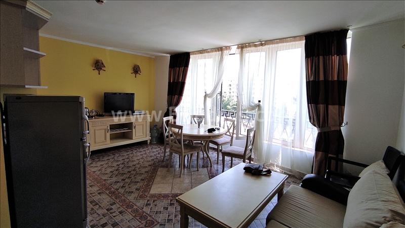 Голям апартамент с гледка към морето в Слънчев бряг | No 2049