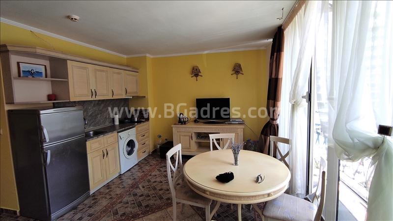 Голям апартамент с гледка към морето в Слънчев бряг | No 2049