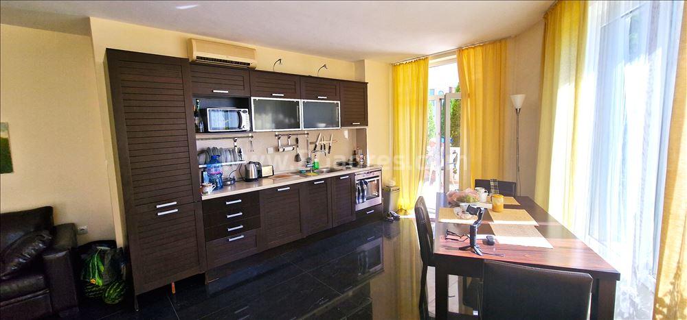 Wohnung in der ersten Reihe in Sinemorets I №2572