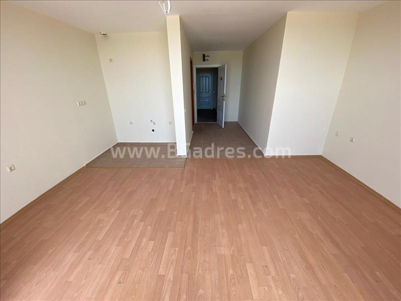 Large studio with sea view | No. 2098