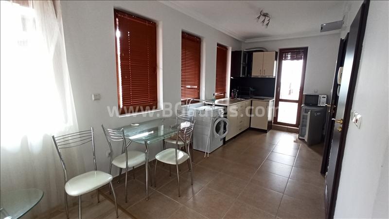 Большая студия с видом на море | №2036