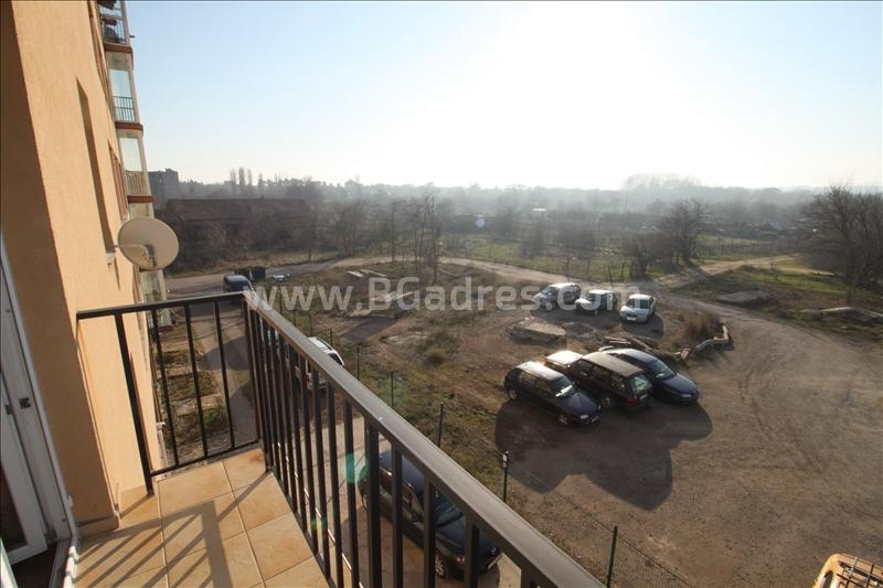 Евтин двустаен апартамент на морето. № 2137