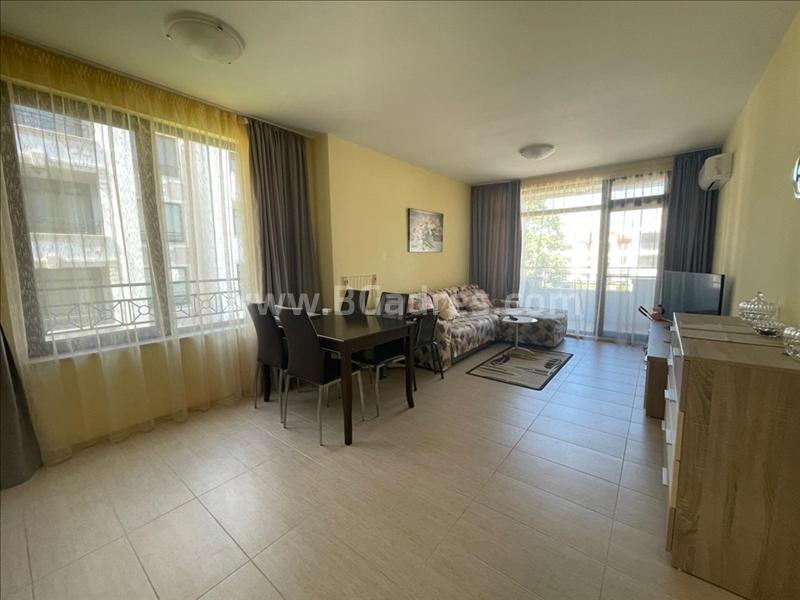 Трехкомнатная квартира в Гринлайф І №2427