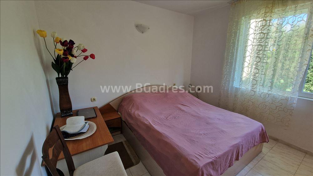 Евтин апартамент на първа линия I №2528