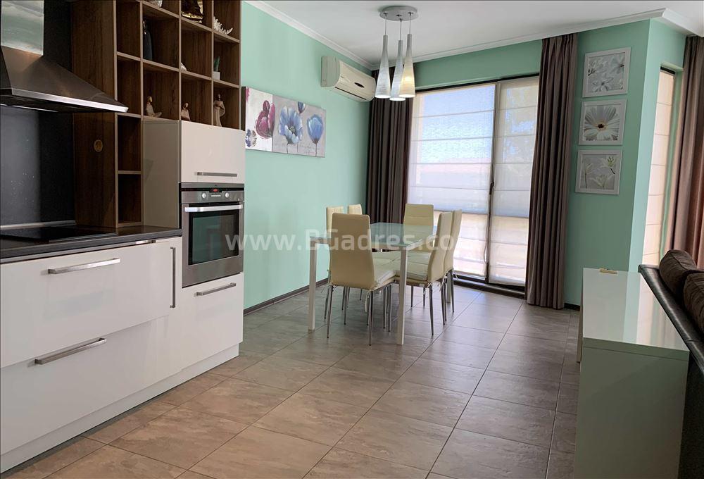 Drei-Zmmer-Wohnung für dauerhaften Wohnsitz in Burgas I №2687