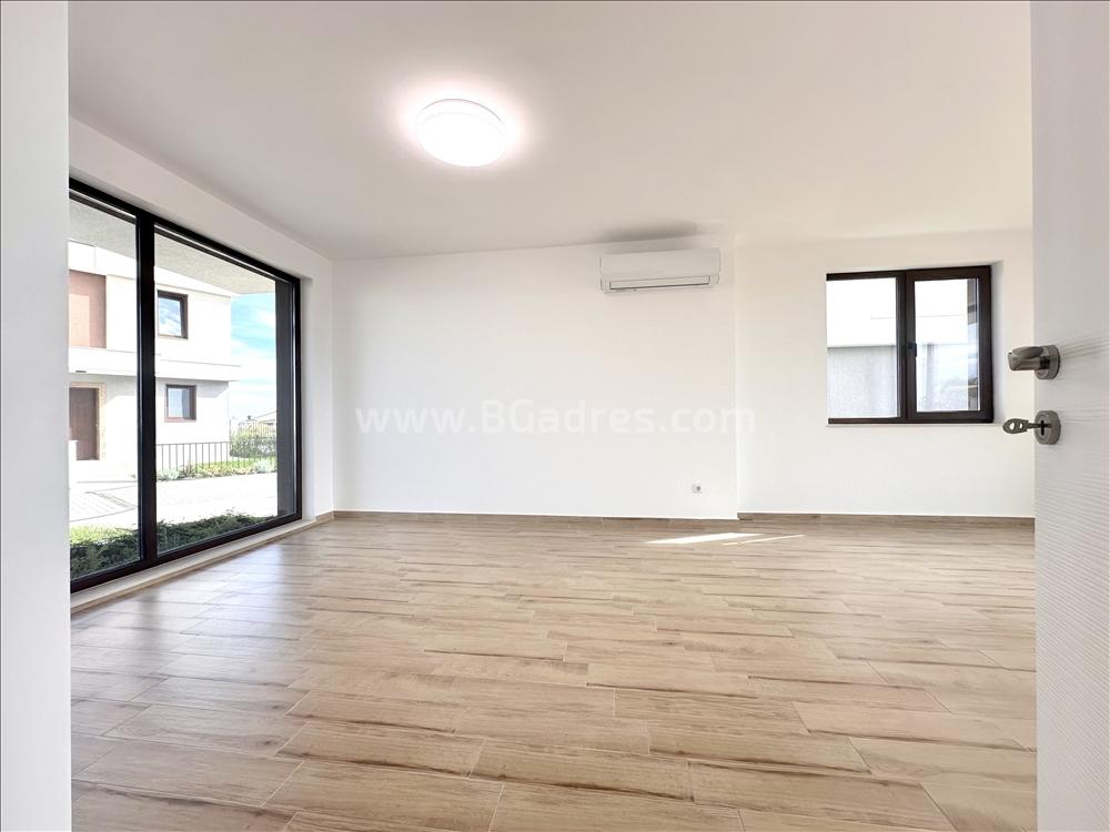 Къща с двор близо до Бургас І №3837