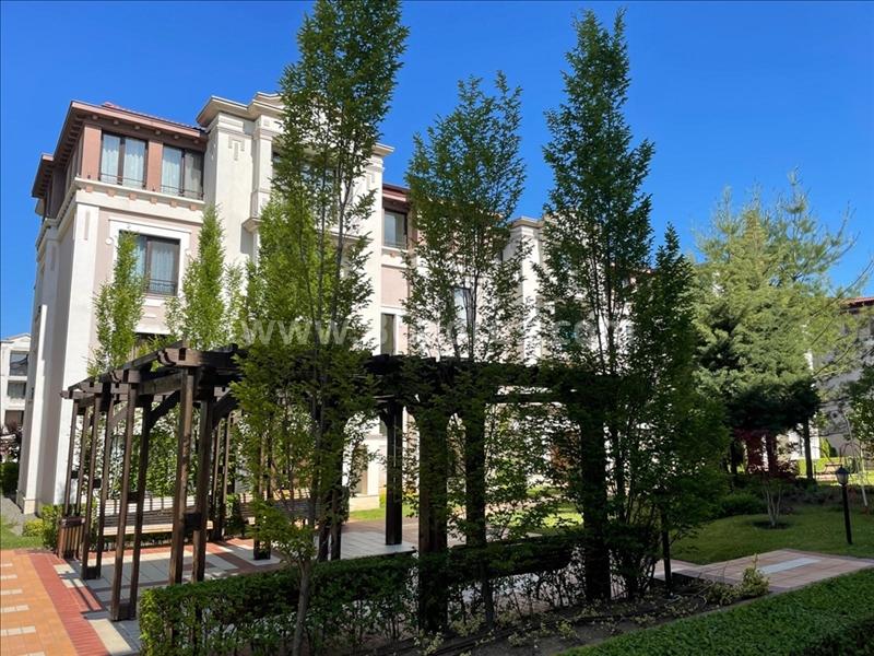 Трехкомнатная квартира в Гринлайф І №2427