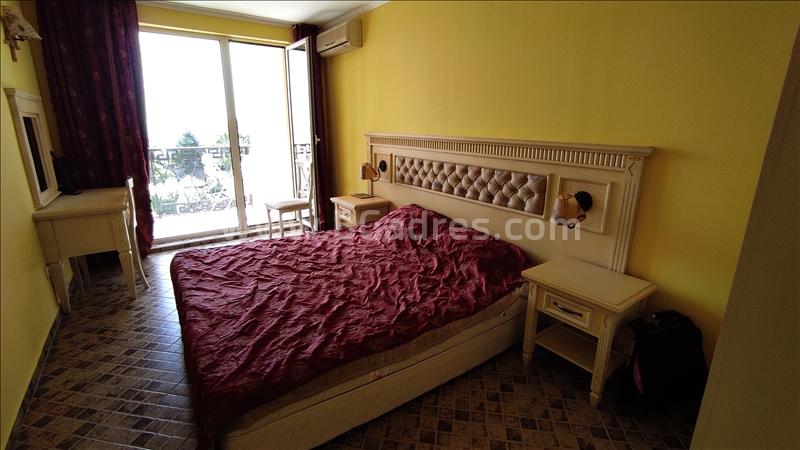 Голям апартамент с гледка към морето в Слънчев бряг | No 2049