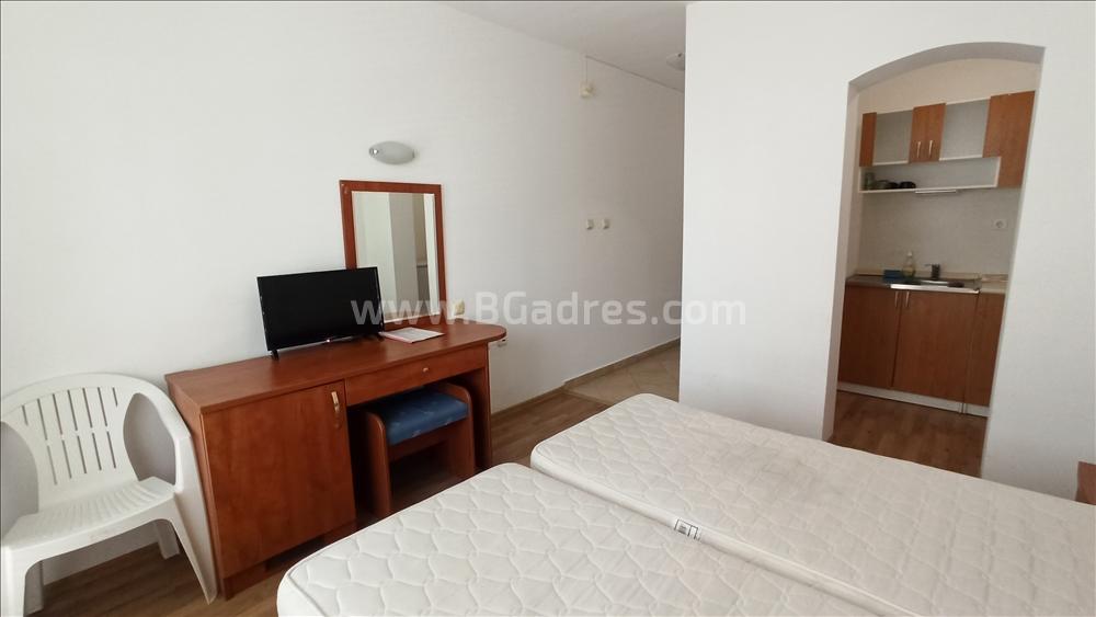 Студия с отдельной кухней в Сарафово І №2409