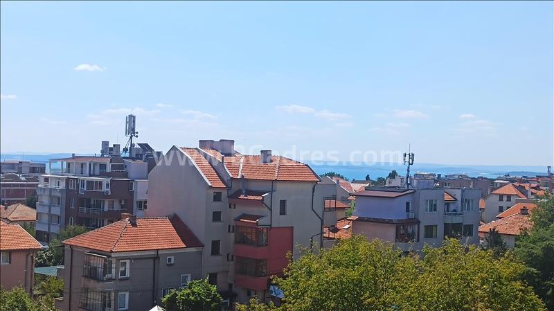 Wohnung mit einem großen Balkon mit Meerblick in Sarafovo | No 2101