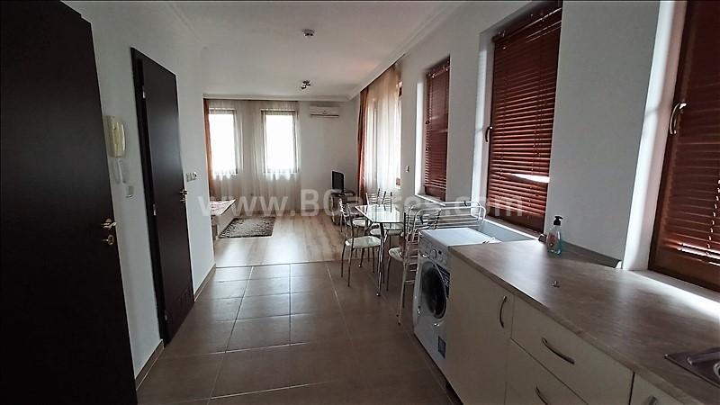 Большая студия с видом на море | №2036