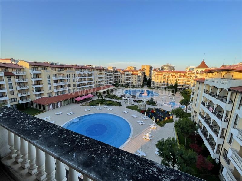 Апартамент в комплекс Royal Sun | № 2074