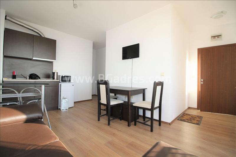 Евтин двустаен апартамент на морето. № 2137