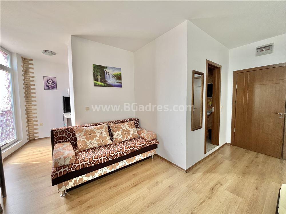 Голямо студио в комплекс с ниска такса І № 2564