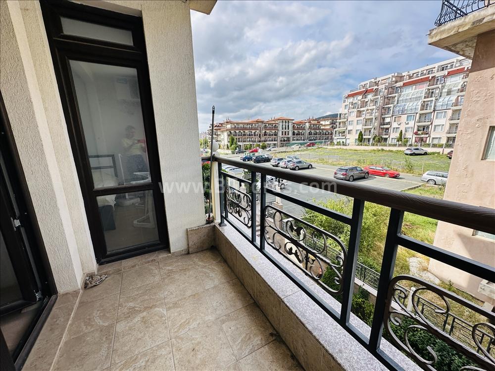 Wohnung im Komplex Raduga І №3151