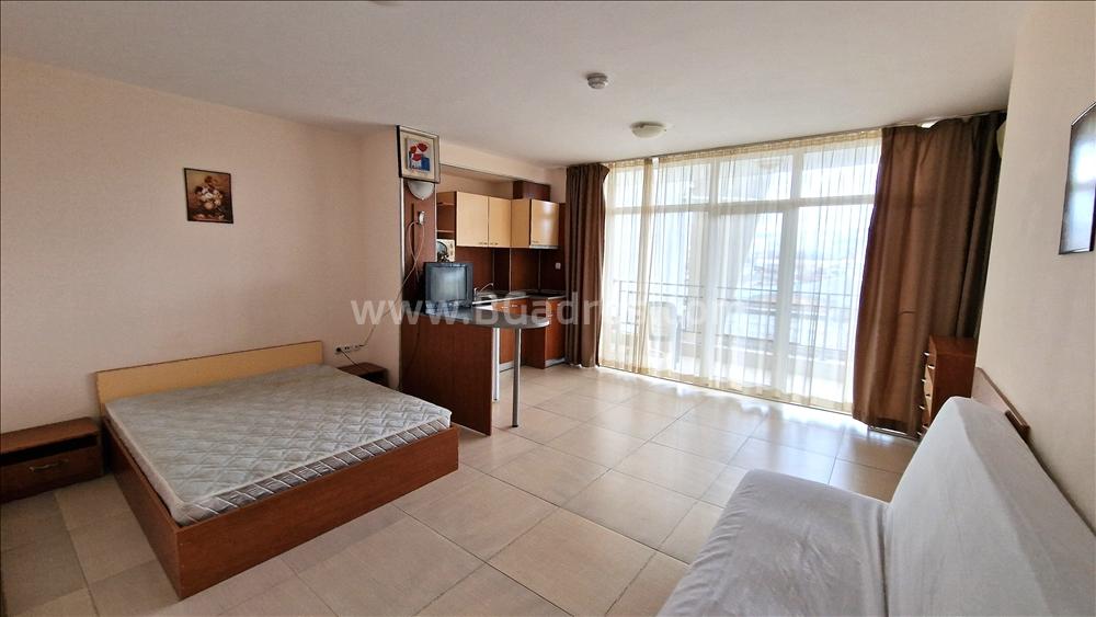 Большая студия в центре Солнечного Берега І №3307