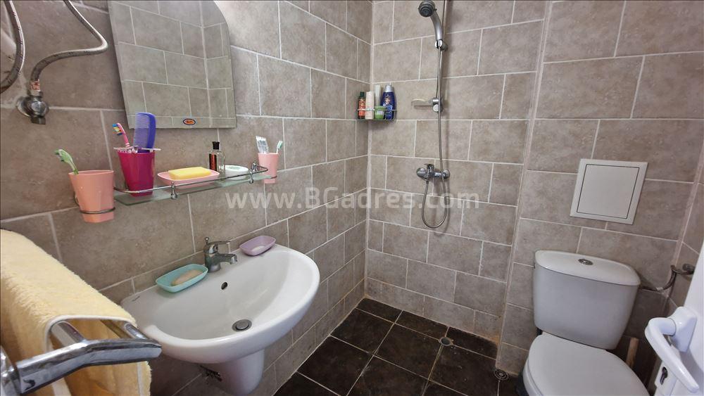 Евтин апартамент на първа линия I №2528