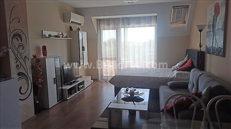 Голямо студио за постоянно жителство в Сарафово | No 2063