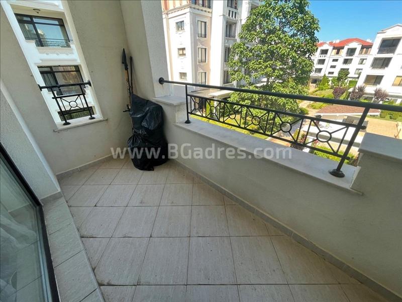 Трехкомнатная квартира в Гринлайф І №2427